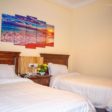 Choice Guest House 2 แอดดิสอาบาบา ภายนอก รูปภาพ