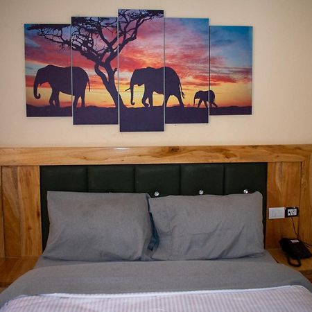 Choice Guest House 2 แอดดิสอาบาบา ภายนอก รูปภาพ