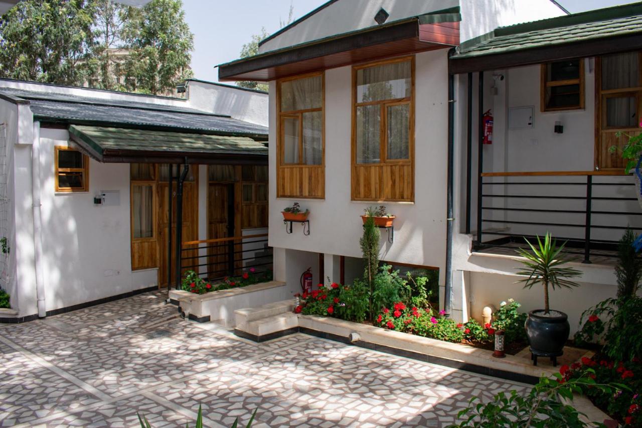 Choice Guest House 2 แอดดิสอาบาบา ภายนอก รูปภาพ