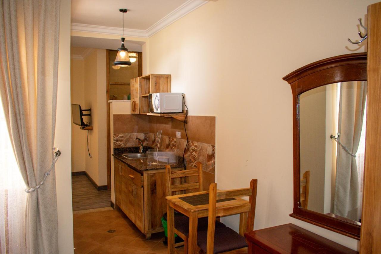 Choice Guest House 2 แอดดิสอาบาบา ภายนอก รูปภาพ
